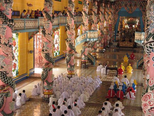 Cao Dai service
