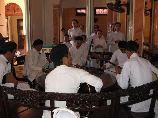 Cao Dai musicians