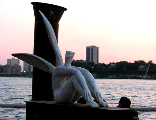 Pier 63 Statue