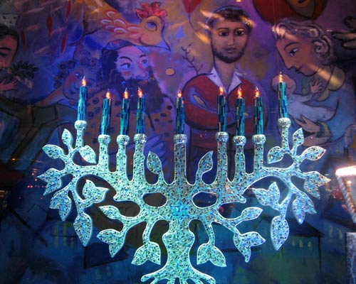 Bloomies Xmas Window