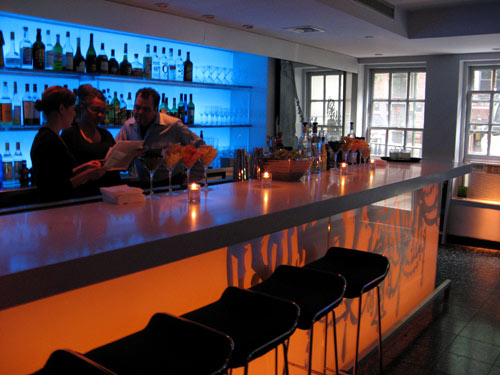 Audrey Bar