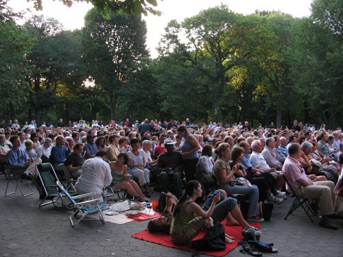 Bandshell audience