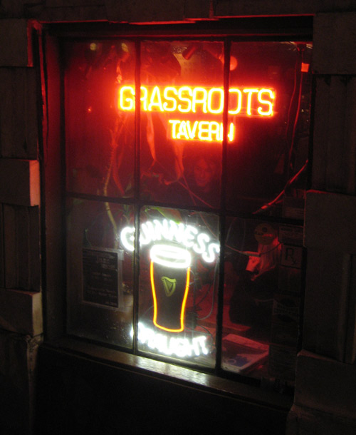 Grassroots Tavern